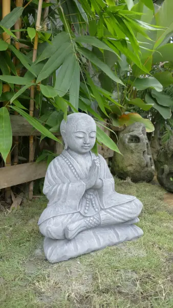 Product image 6 of the product “Rokesh - Sitting praying Monk, 51cm H | cast stone ”
